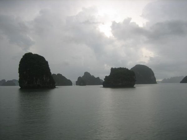 Halong_Bay_09